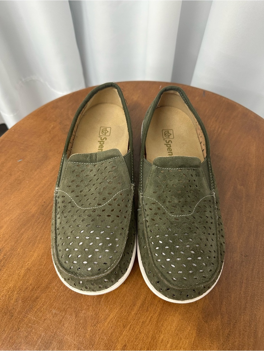 Spenco equinox Women's Olive Green Suede Slip-On Loafers size 9D 9 wide